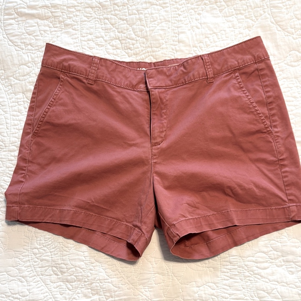 Sonoma Women's Shorts, size 12 in Dusty Rose